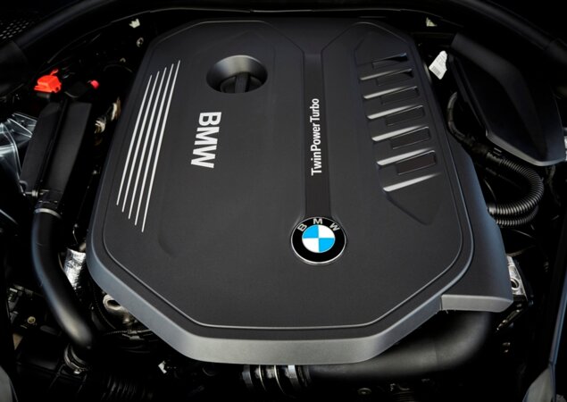 Há duas opções de motores turbo a gasolina: 2.0 e 3.0