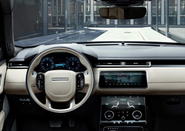 Interior do Velar é luxuoso como se espera de um Land Rover