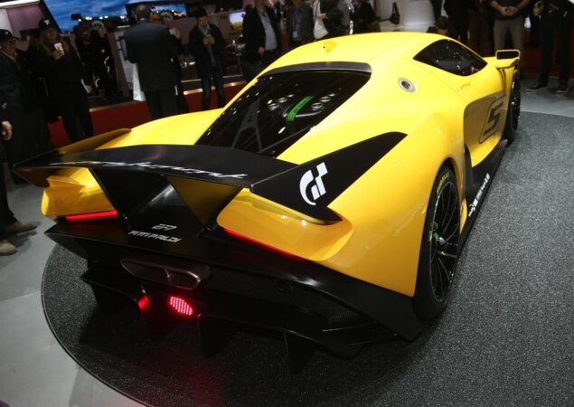 Pininfarina Fittipaldi EF7
