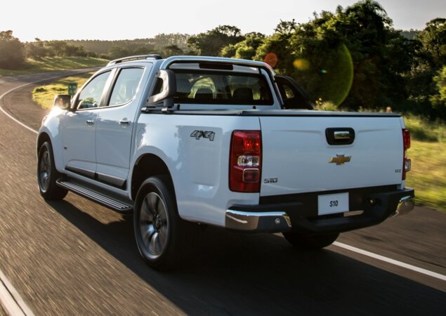 Picape flex automática é vendida com tração 4x2 e 4x4