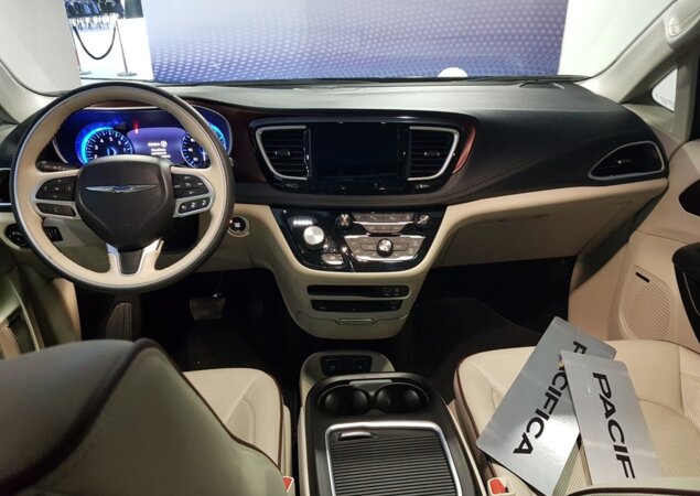 Chrysler Pacifica