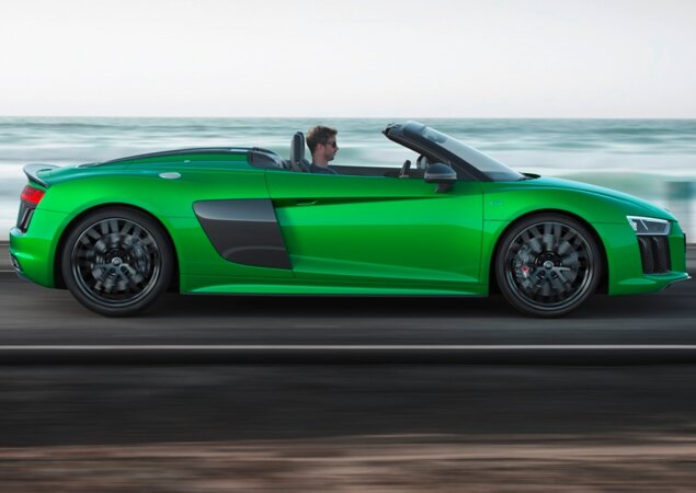 O R8 V10 Plus acelera de 0 a 100 km/h em 3,3 segundos