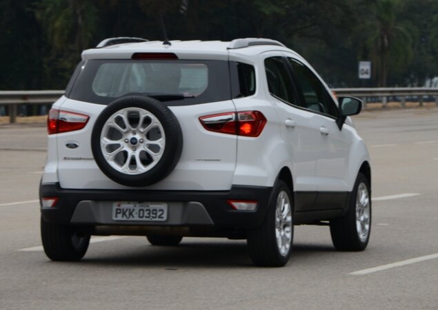 SUV vem ainda com monitoramento de pressão dos pneus