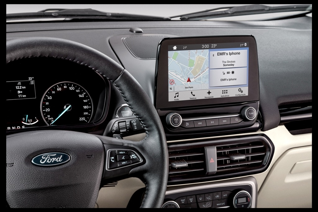 Haverá espelhamento de smartphones via Android Auto e Apple CarPlay