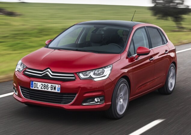 Com estilo levemente diferenciado do nosso C4 Lounge, o Citroën C4 Hatch sobrevive na Europa