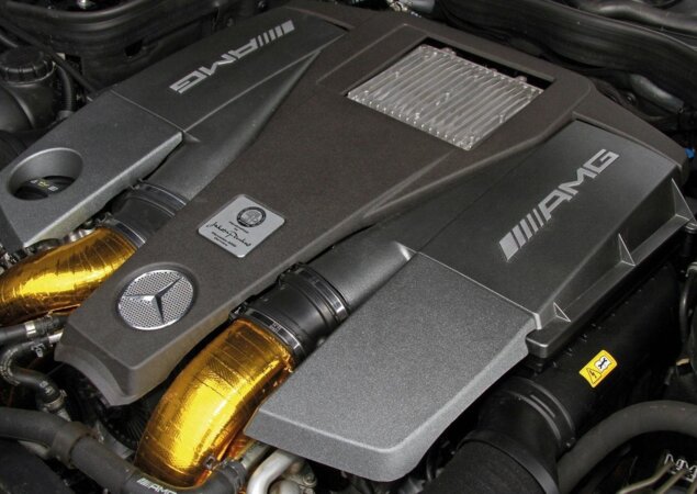 Originalmente, o motor contava com apenas 595 cv