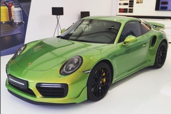 Tonalidade verde custa tanto quanto um 911 de entrada na Europa