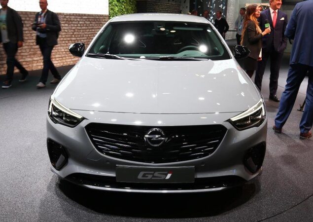 Opel Insignia GSi 