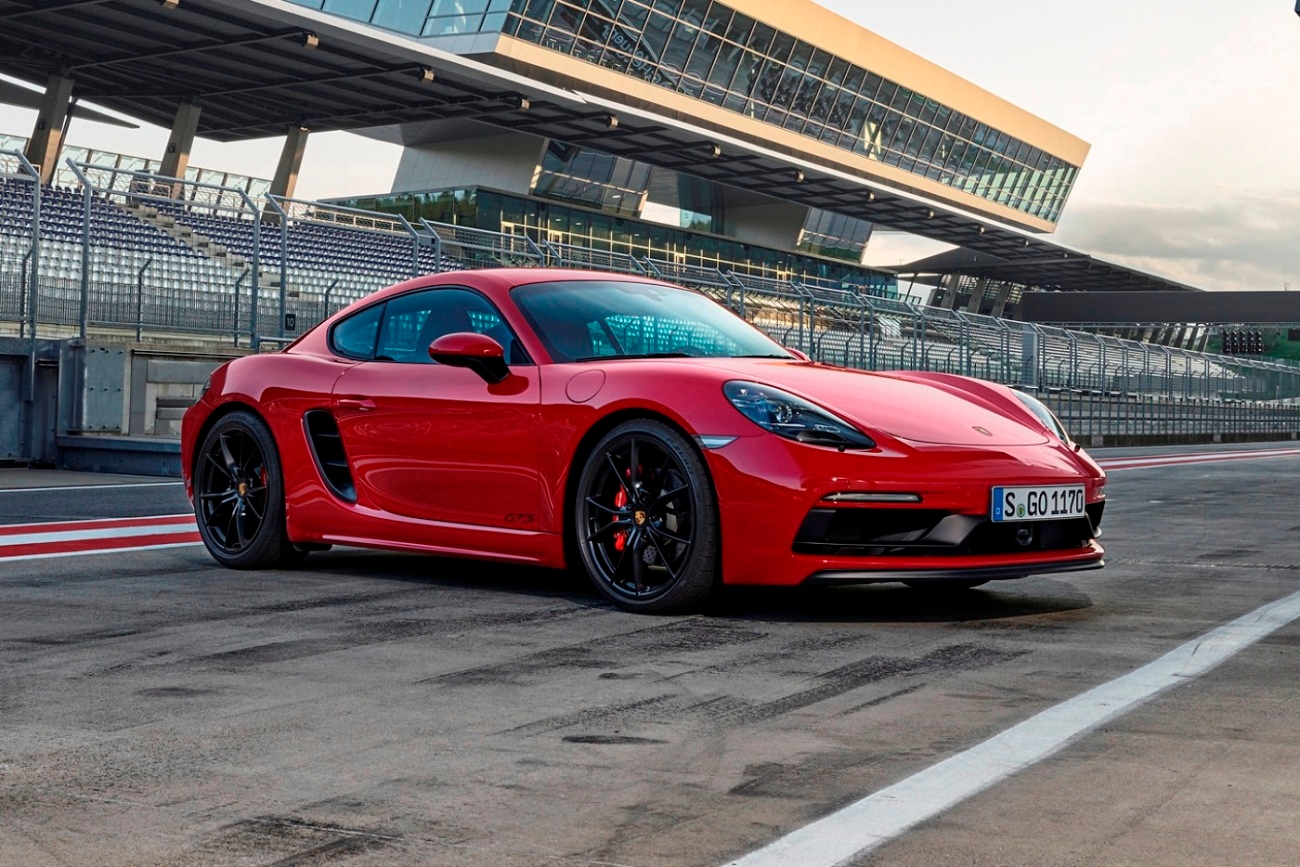718 Cayman já pode ser reservado por R$ 493 mil
