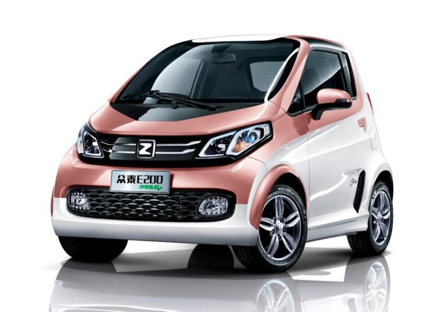 Menor modelo da marca, o E200 pode rodar até 250 km