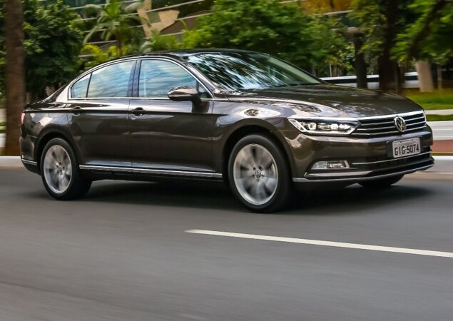 VW lança a linha 2018 do Passat