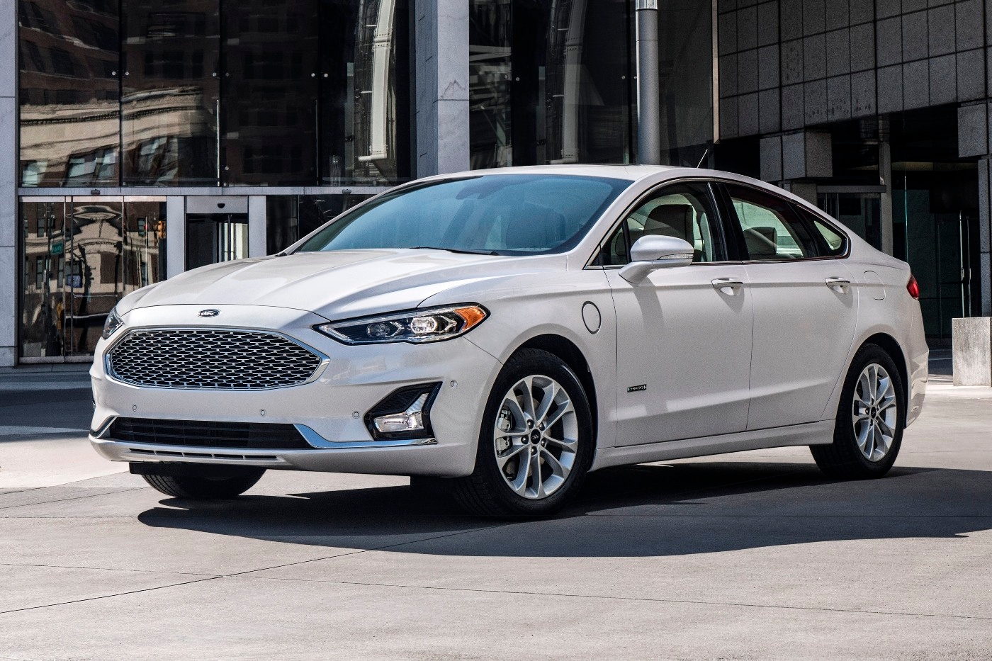 Ford Fusion reestilizado será apresentado no Salão de Nova York