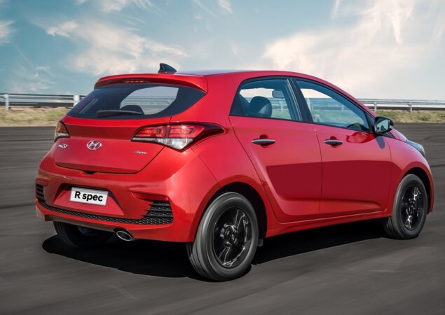 Variante esportiva tem motor 1.6 e câmbio automático