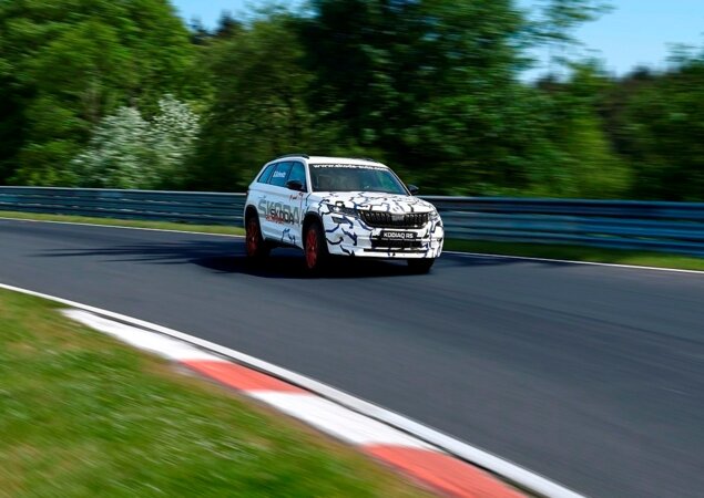 9 minutos, 29 segundos e 84 milésimos foi o tempo do SUV em Nürburgring
