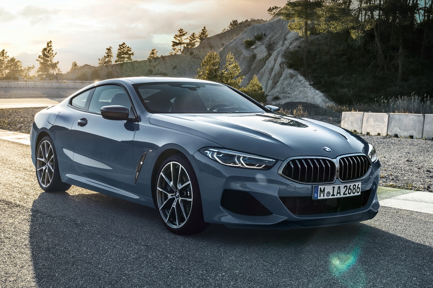 BMW Série 8 volta ao mercado após 19 anos de ausência