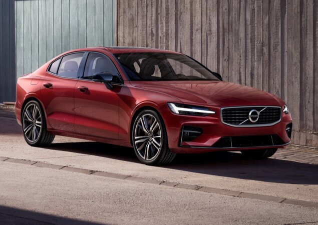 Volvo S60 estreia nova geração