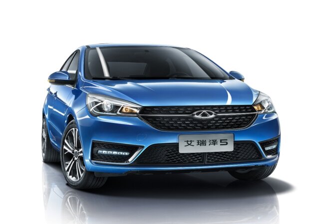 Chery Arrizo5 será um dos destaques da marca no Salão de São Paulo