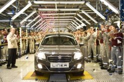 Fiat Linea surge reestilizado na Turquia 