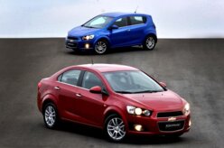 GM estreia Sonic hatch e sedã