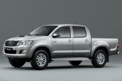 Hilux ganha versão flex 4x4 manual