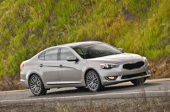 Kia Cadenza 2014 chega por R$ 139.900
