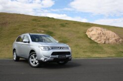 Mitsubishi Outlander se renova e fica mais caro