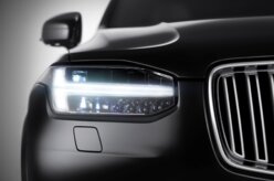 Volvo XC90 tem primeira imagem revelada