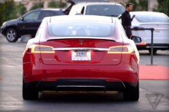 Tesla mostra Model S com 700 cv