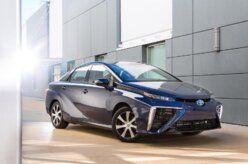 Toyota apresenta o sedã Mirai