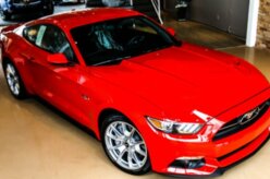 Ford Mustang chega ao Brasil por R$ 260 mil