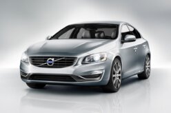 Volvo lança novas versões de S60 e V60 no Brasil