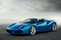 Nova Ferrari 488 Spider dá as caras