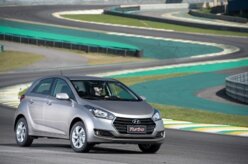Hyundai lança HB20 com motor turbo