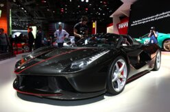 Salão de Paris: LaFerrari conversível é revelada