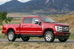 Ford F-250 Platinum chega ao Brasil por R$ 450 mil