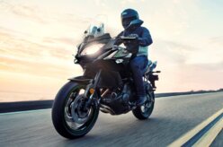 Kawasaki lança a Versys 650 2018