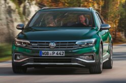 VW Passat 2020 ganha novo visual e quase dirige sozinho