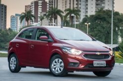 Antes da nova geração, Chevrolet Onix e Prisma encarecem
