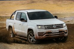Hilux passa Saveiro, Amarok atropela Ranger e encosta na S10