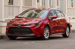 Novos Toyota vão desligar motor e mudar de marcha sozinhos