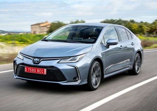 Corolla, Civic e caminhonete dominam o mundo